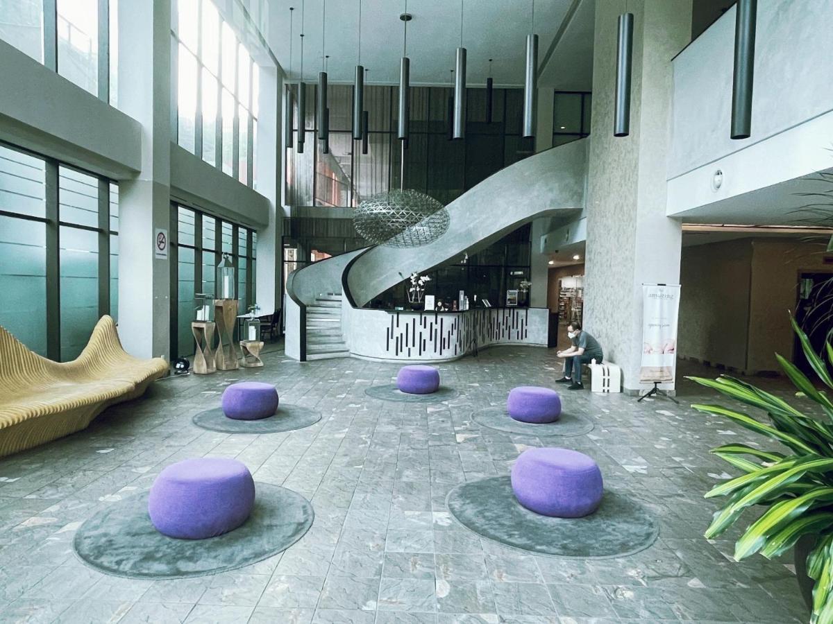 Q Damansara By Trillionz Otel Petaling Jaya Dış mekan fotoğraf
